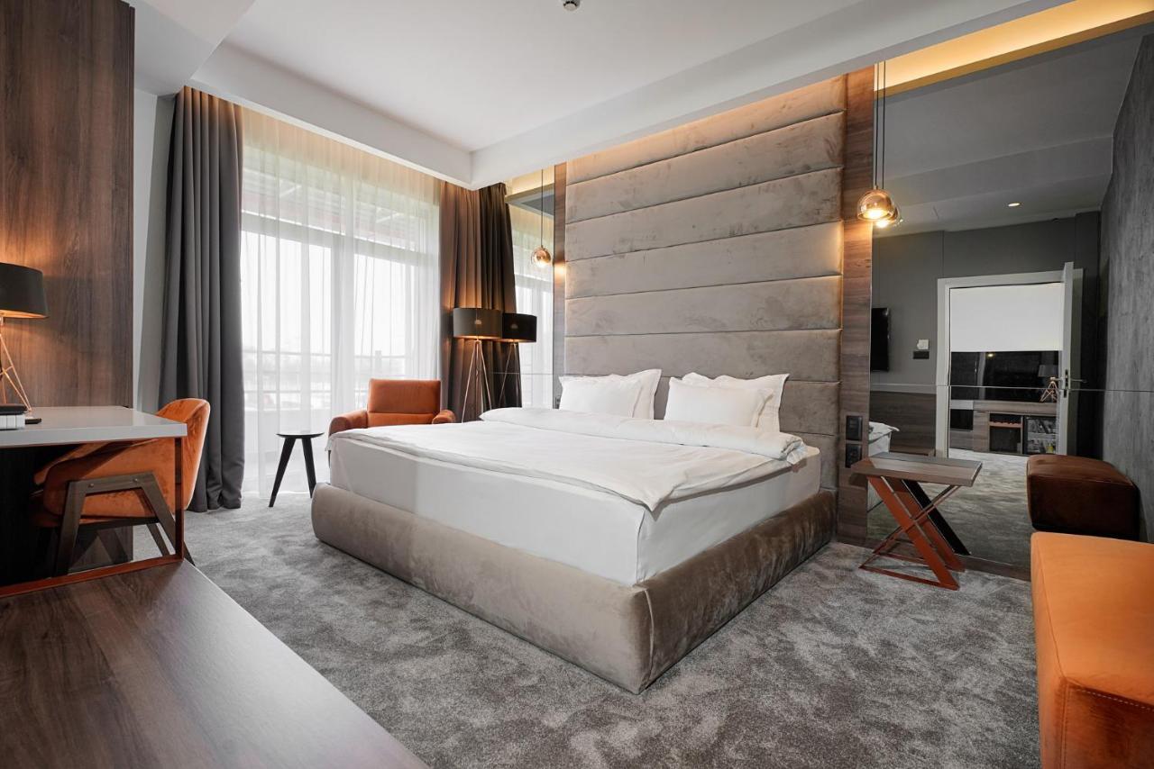 Hotel Srbija Lux ستارا بازوفا المظهر الخارجي الصورة