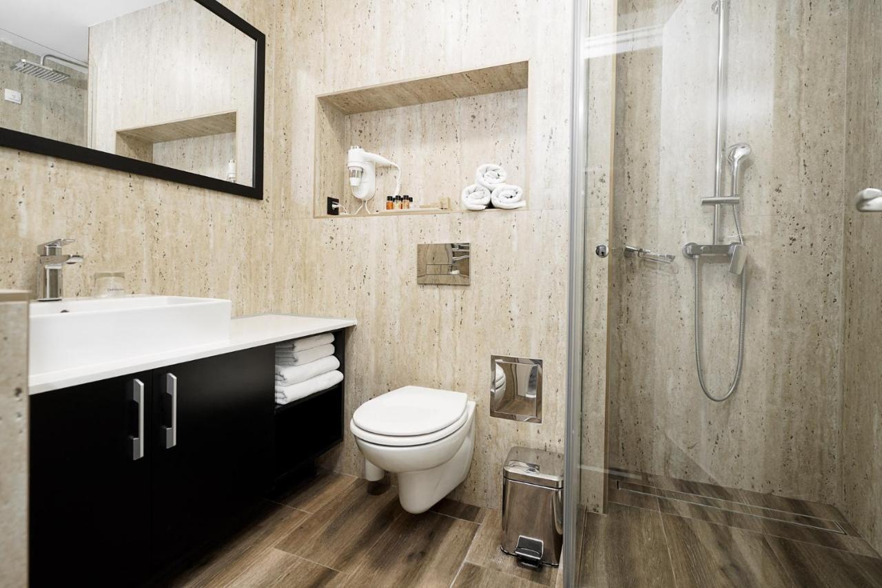 Hotel Srbija Lux ستارا بازوفا المظهر الخارجي الصورة