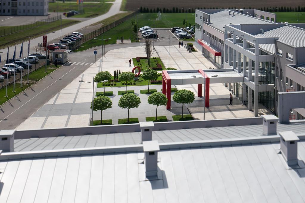 Hotel Srbija Lux ستارا بازوفا المظهر الخارجي الصورة